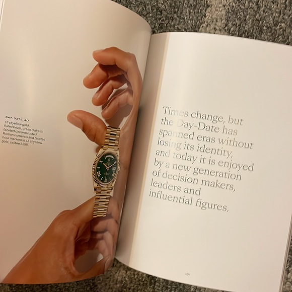 Rolex Watch Collection Magazine coffee table book - Picture 8 of 10